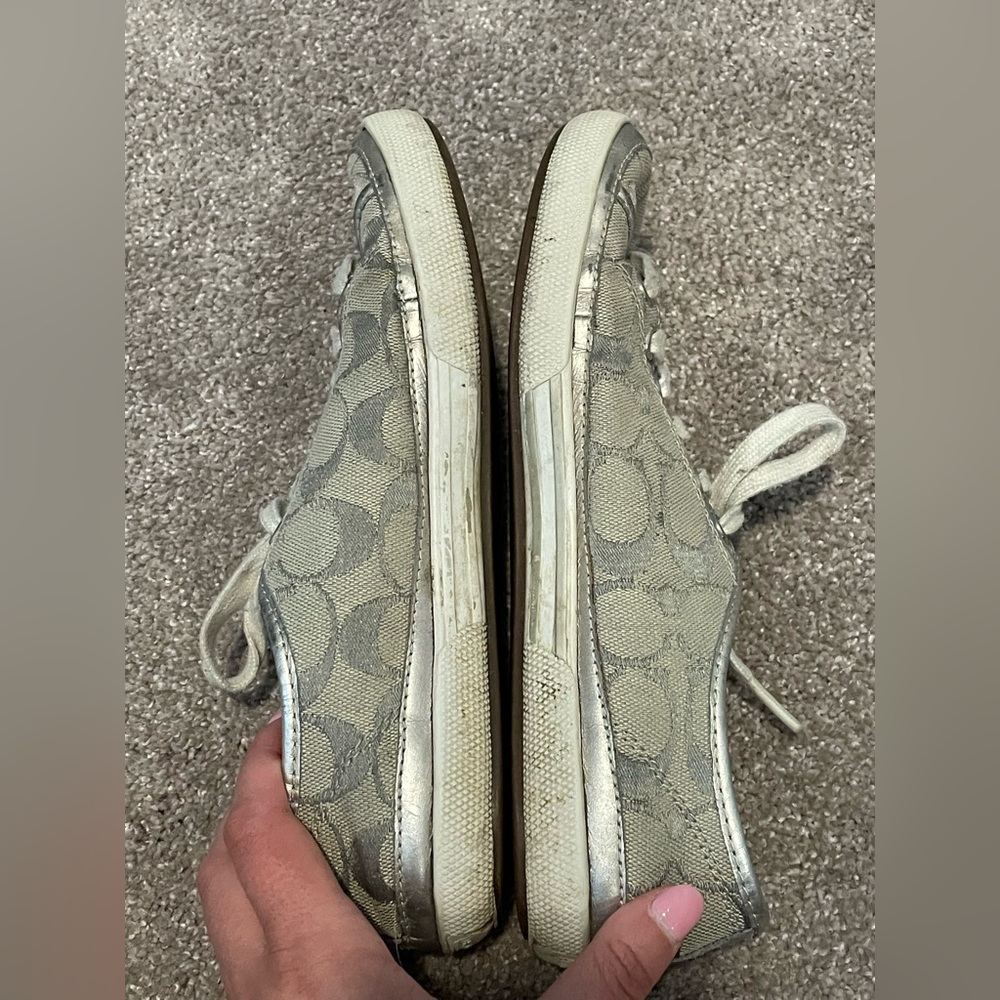 Authentic Coach Silver/Gray Sneakers. Size 6.5 women’s - Picture 4 of 6